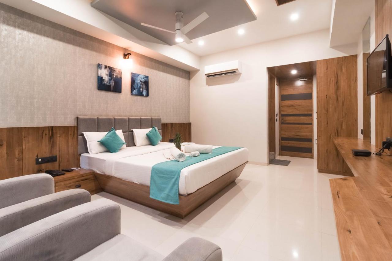 Hotel Green City กันตินาการ์ ภายนอก รูปภาพ