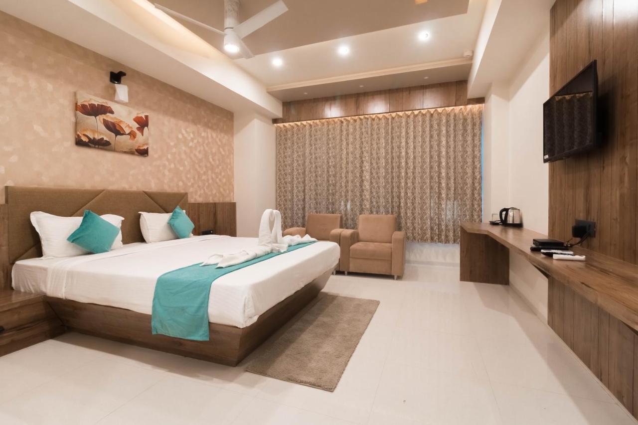 Hotel Green City กันตินาการ์ ภายนอก รูปภาพ